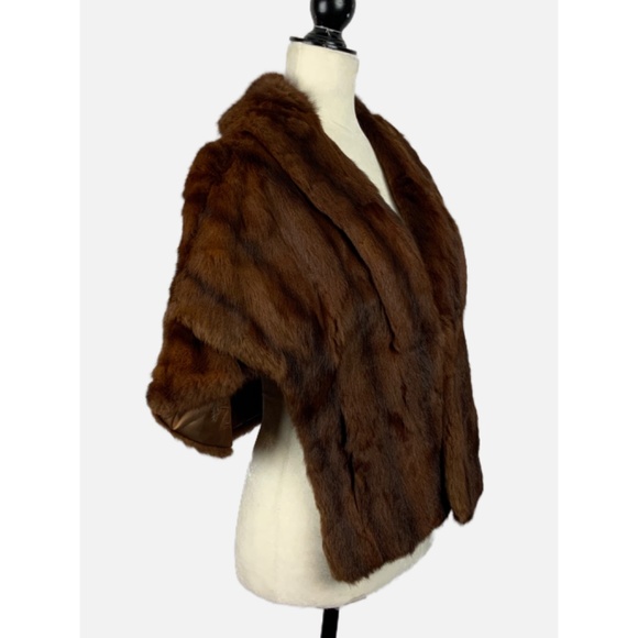 Elegant Brown Women's Mink Cape - Picture 2 of 9